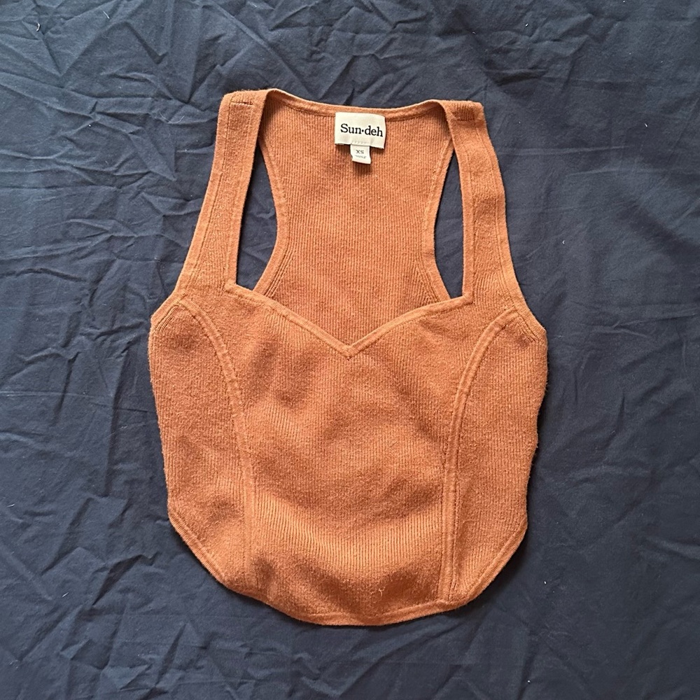 Sun-deh (Aritzia) going out top